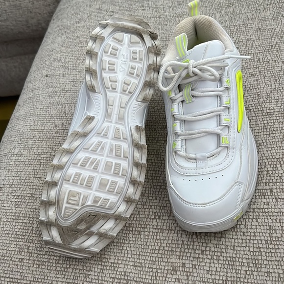 white FILAS 7.5! neon yellow detail! barely worn! - Picture 6 of 6